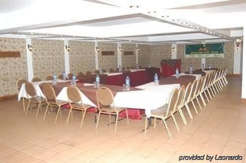 Senator Pine N Peak Otel Pahalgām Dış mekan fotoğraf