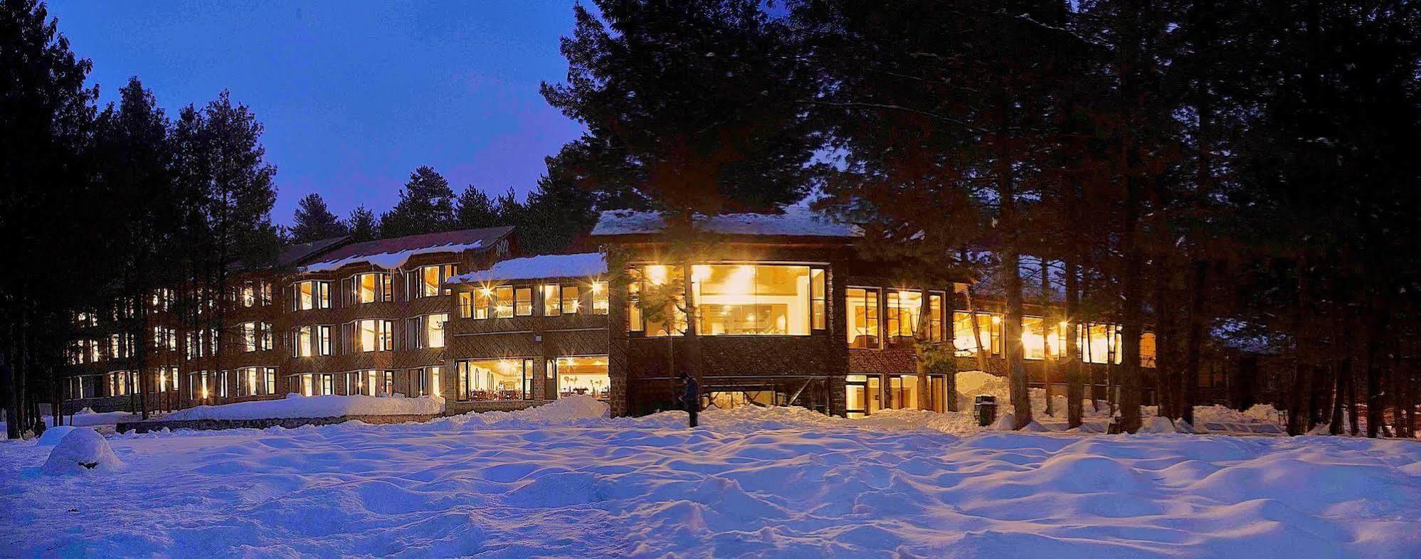 Senator Pine N Peak Otel Pahalgām Dış mekan fotoğraf