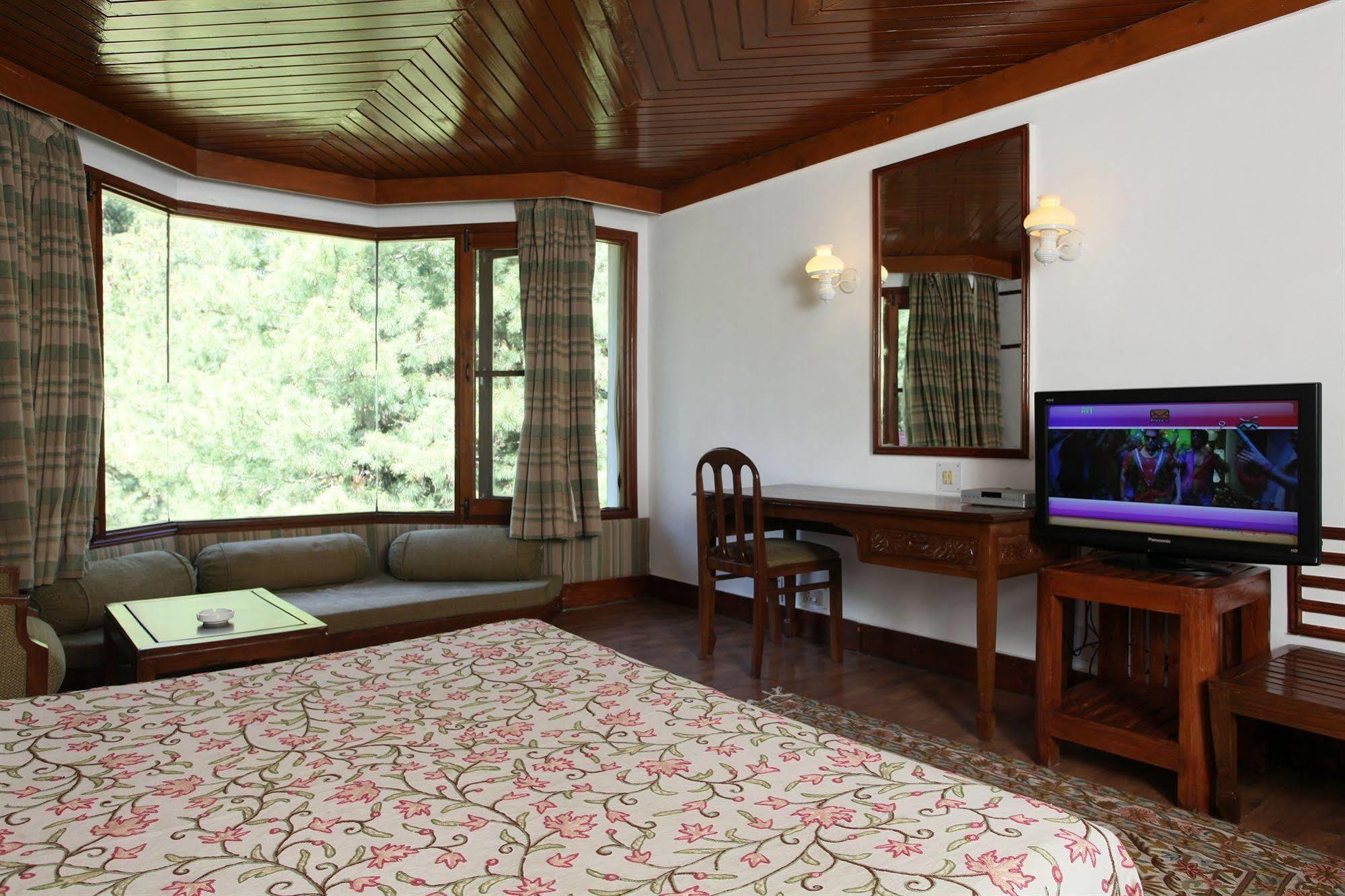 Senator Pine N Peak Otel Pahalgām Dış mekan fotoğraf