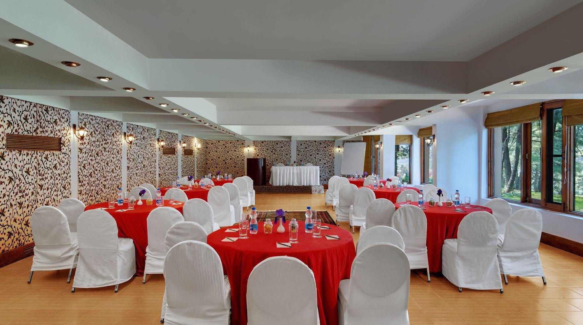 Senator Pine N Peak Otel Pahalgām Dış mekan fotoğraf